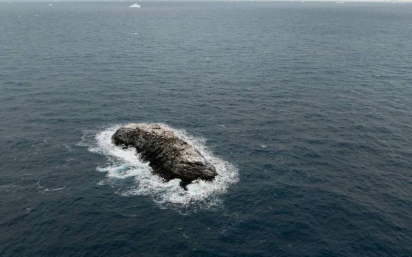 Insulă NECUNOSCUTĂ, descoperită de un vas GERMAN. Unde este?