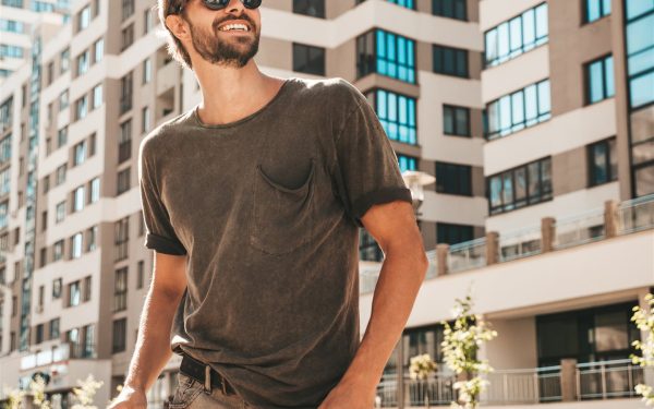 Află secretele stilului casual: Cum porți tricourile bărbați, ca un fashion icon