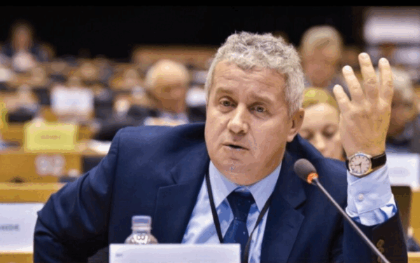 Buda (PNL) ATACĂ PSD: „Românii pot fi păcăliți?” în privința consultării interne