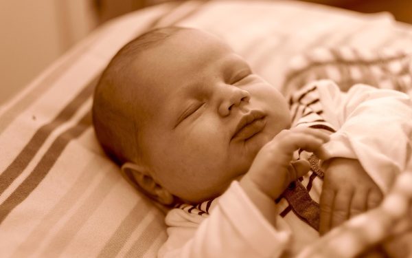 Bucureștiul, sub asediu demografic: Doar 17.000 de nou-născuți în 2023