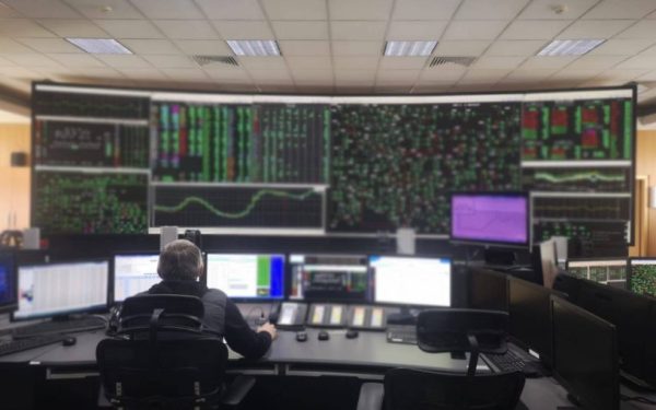 România, record istoric: Consumul de energie, la minim. Exporturi masive, Cernavodă pe plus