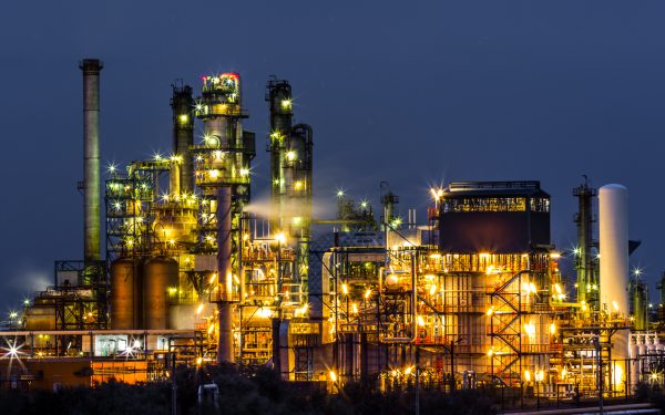 De ce au închis RAFINĂRIILE în România? Explicațiile Ministerului Energiei