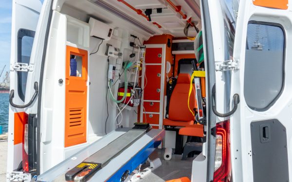 Ambulanțele din Constanța, în service zilnic: 11 au peste 1 milion km!