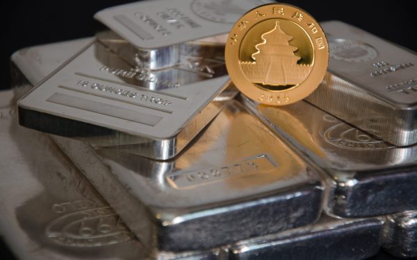 China importă argint ca niciodată: Record istoric pe piață