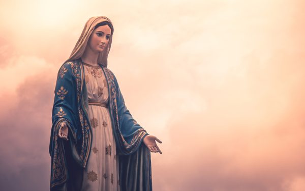 Vinerea Mare: ”Izvorul Tămăduirii”, sărbătoarea Vindecării și tradiții