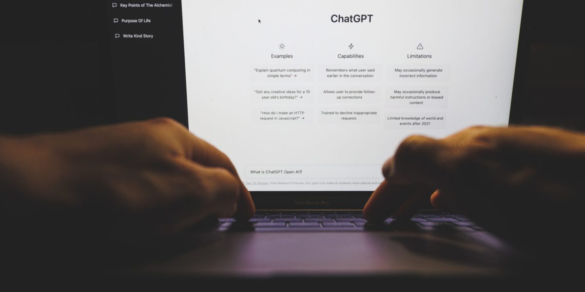 AI: Petiții la Inspectoratul Școlar Timiș. Dialog cu Chat GPT, o premieră