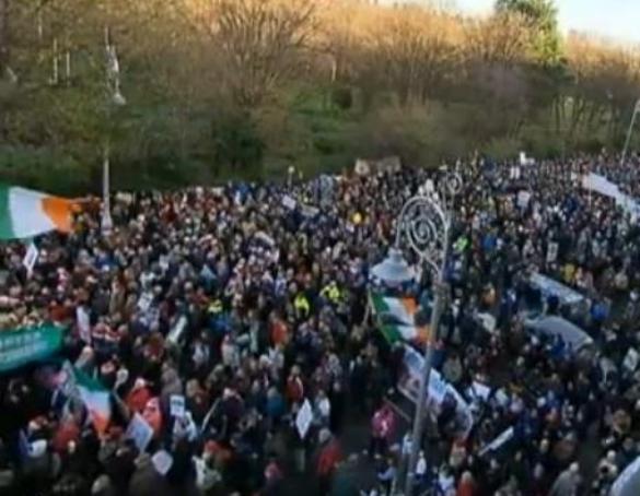 Irlanda, blocată de fermieri: Dublin, ținta furiei pentru prețuri mari și măsuri slabe