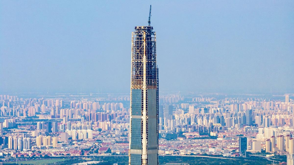 Monumental: Cel mai înalt zgârie-nori nelocuit, gata după 18 ani. 596 de metri