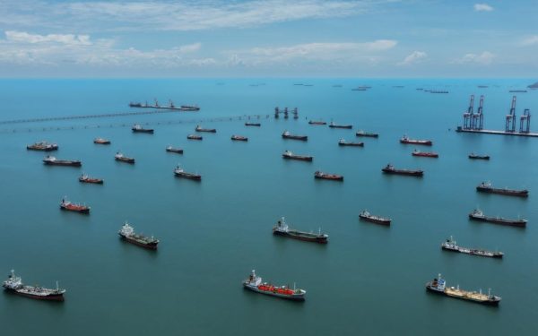 Mitroi avertizează: Criza petrolului e mai gravă, „ciudățeniile” cresc prețurile