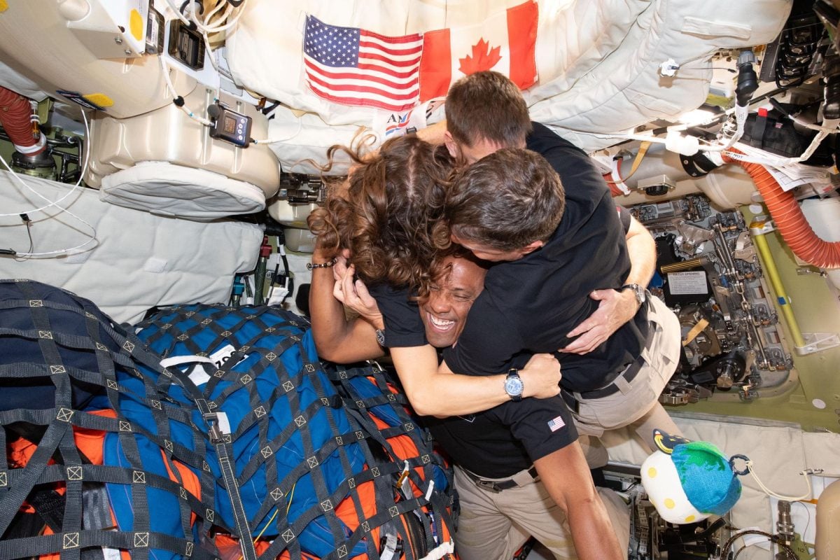 Noua misiune pe Lună: „Pământul, o barcă de salvare”, spun astronauții