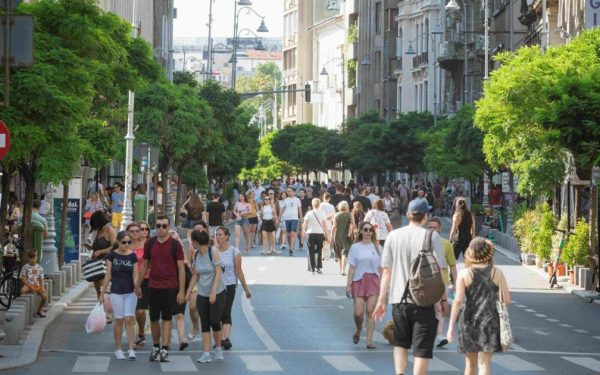 Calea Victoriei și Ion Brezoianu, pietonale 25 de weekenduri. „Străzi deschise” revine
