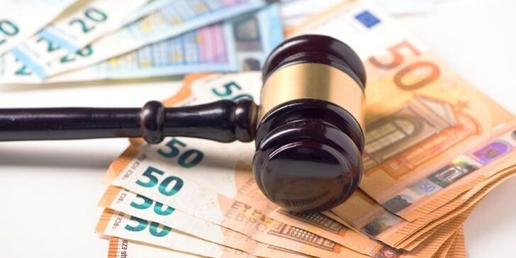 Parchetul de pe lângă Tribunalul București a pus în mișcare acțiunea penală împotriva a șase persoane fizice, suspectate de evaziune fiscală