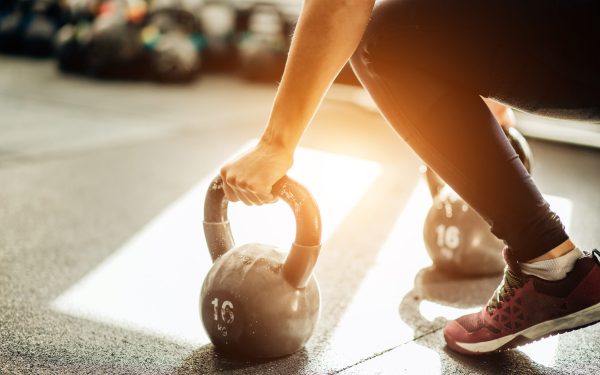 Mișcări rapide și controlate: secretul unui corp perfect?