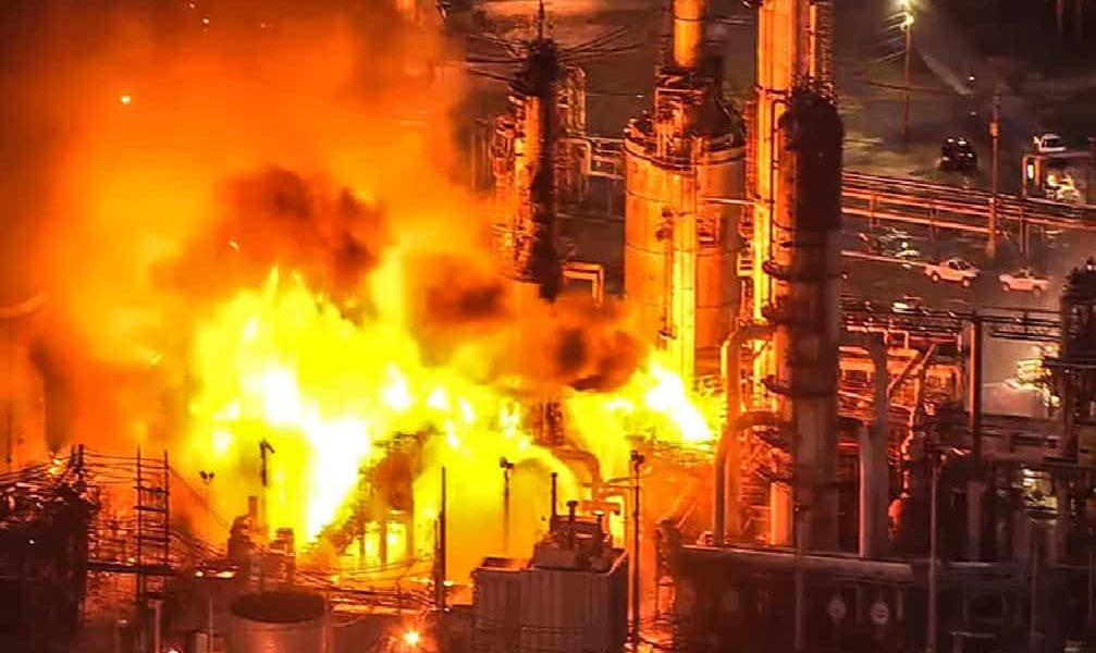 Daune colosale în Orientul Mijlociu: 60 mld. $ distrug infrastructura energetică, șoc global