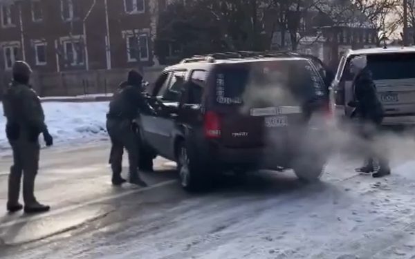 Șeful ICE, implicat în politica lui Donald Trump, pleacă la finalul lui mai