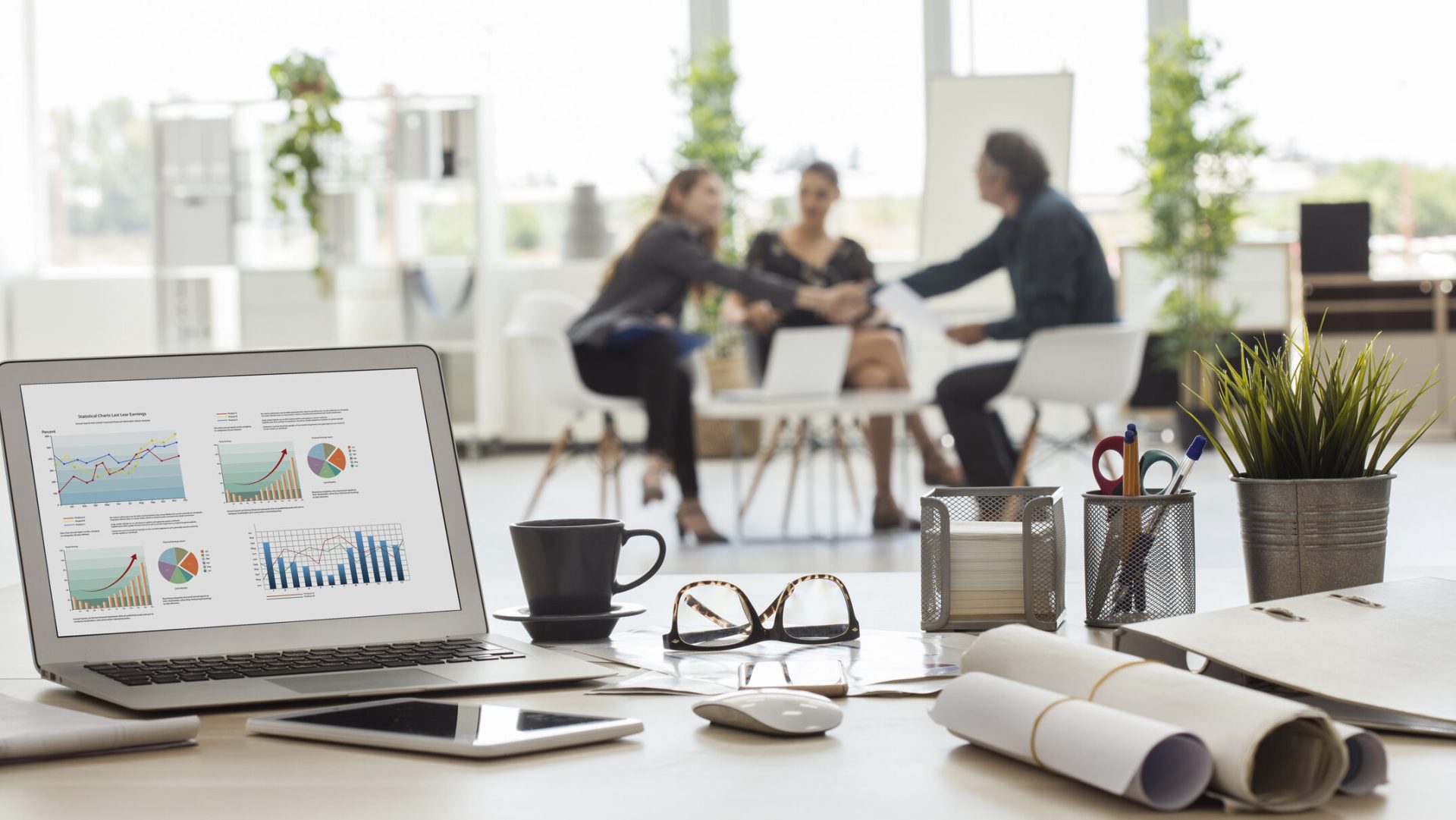 Poziția de monopol sau de dominanță pe piața din România nu se limitează doar la cota de piață a unui operator economic