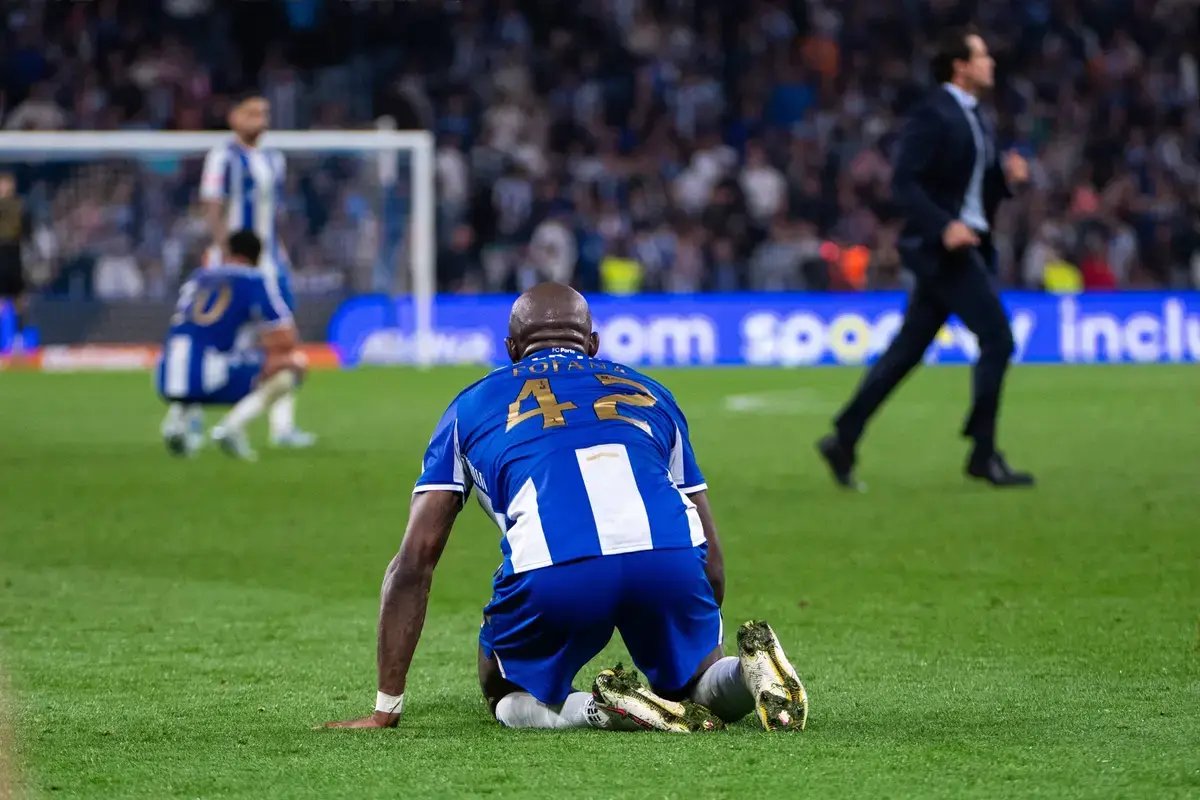 FC Porto a obținut un egal dramatic pe teren propriu împotriva Famalicão, după un final de meci plin de emoții, în ciuda unei performanțe remarcabile a lui Moussa Fofana, care a reușit un gol decisiv în prelungiri