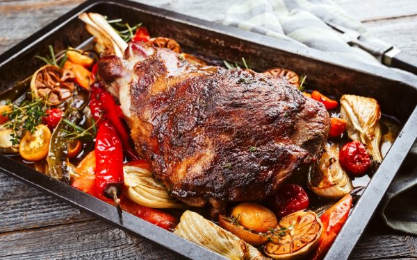 Marinată perfectă pentru miel: Friptură ca un deliciu, ce se topește în gură!