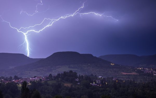 Bulgar fulgerat mortal pe munte