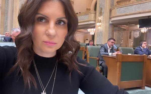 Horga (PNL): Guvernul nu vinde companii, doar listează pachete minoritare