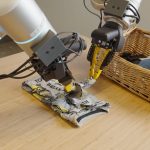 Robotul GEN-1, noua speranță: Face curățenie-n casă mai bine ca un om