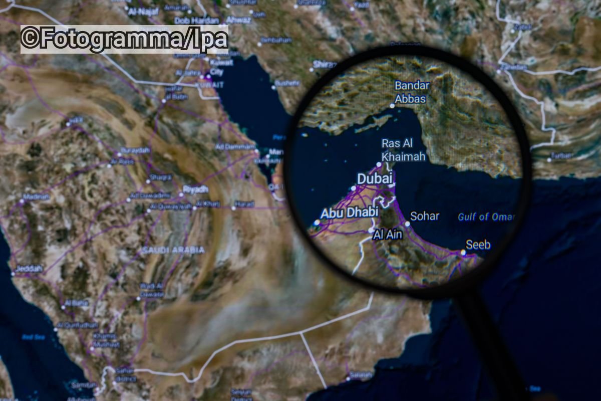 Prețurile ridicate și recesiunea, efecte indirecte ale conflictele geopolitice din Orientul Mijlociu și nu numai O combinație de raspuns geopolitic și tensiuni internaționale pune în pericol stabilitatea economică globală, afectând direct românii și economia națională