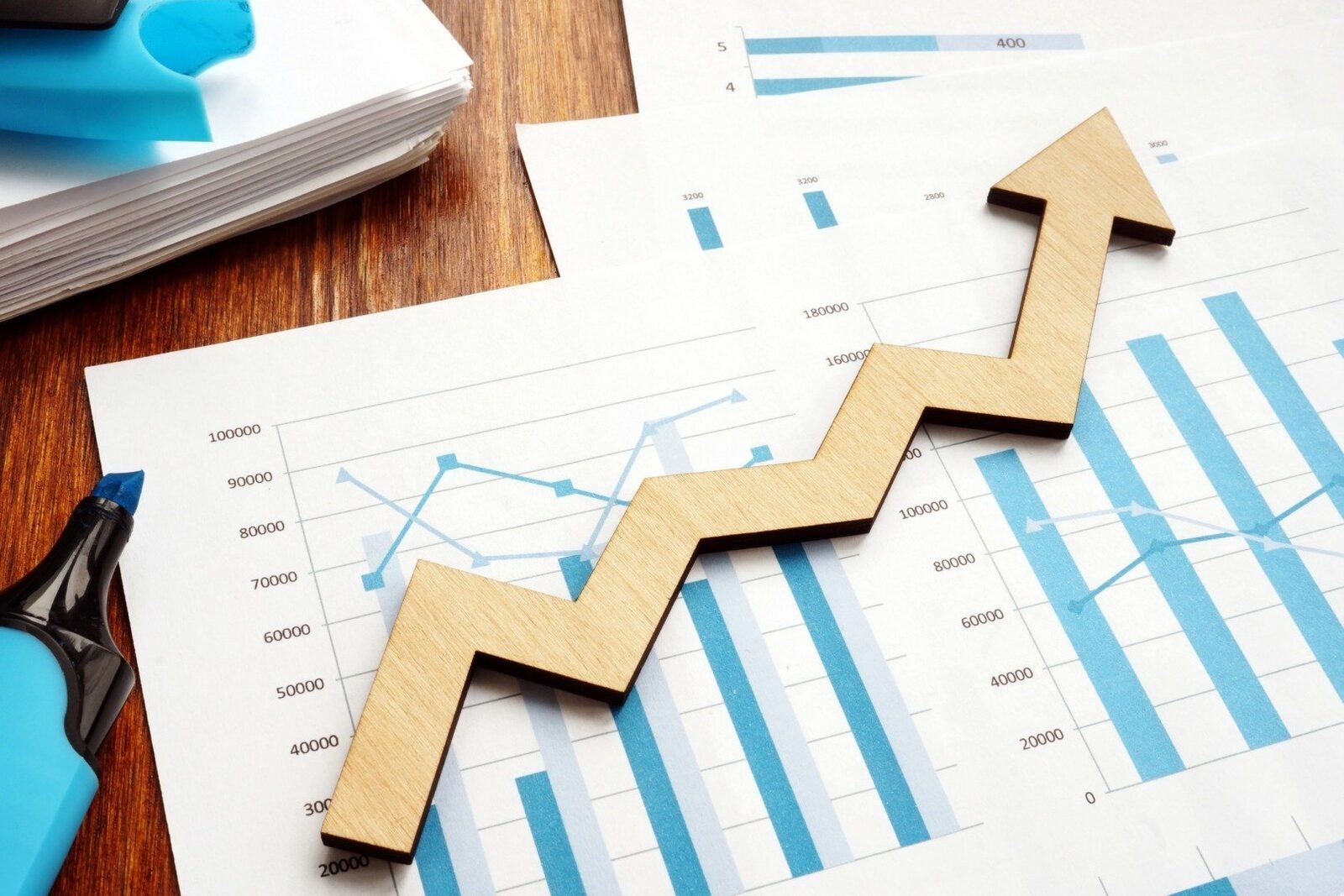 Banca Mondială: Creștere economică revizuită drastic în scădere pentru România Bucureștiul se confruntă cu o revizuire semnificativă a estimărilor privind evoluția economică, conform ultimelor rapoarte