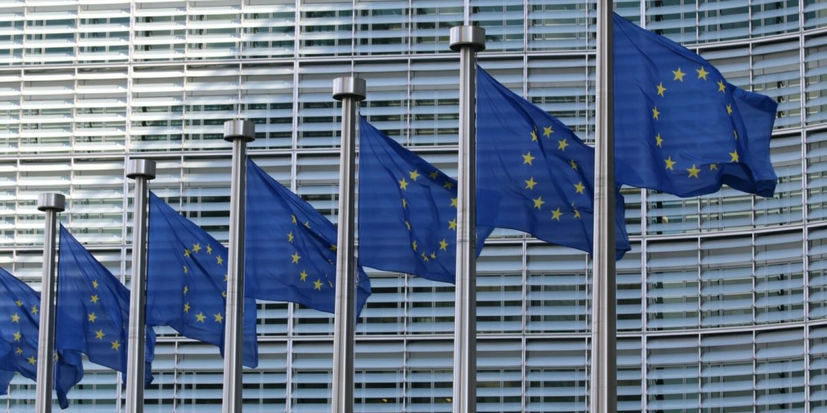 UE relaxează regulile fuziunilor, visând la „campioni europeni”