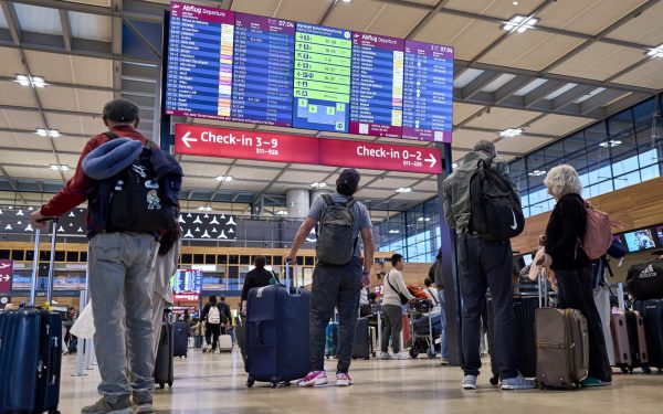 Noul sistem EES, HAOS pe aeroporturile din Europa: Întârzieri și reacții dure