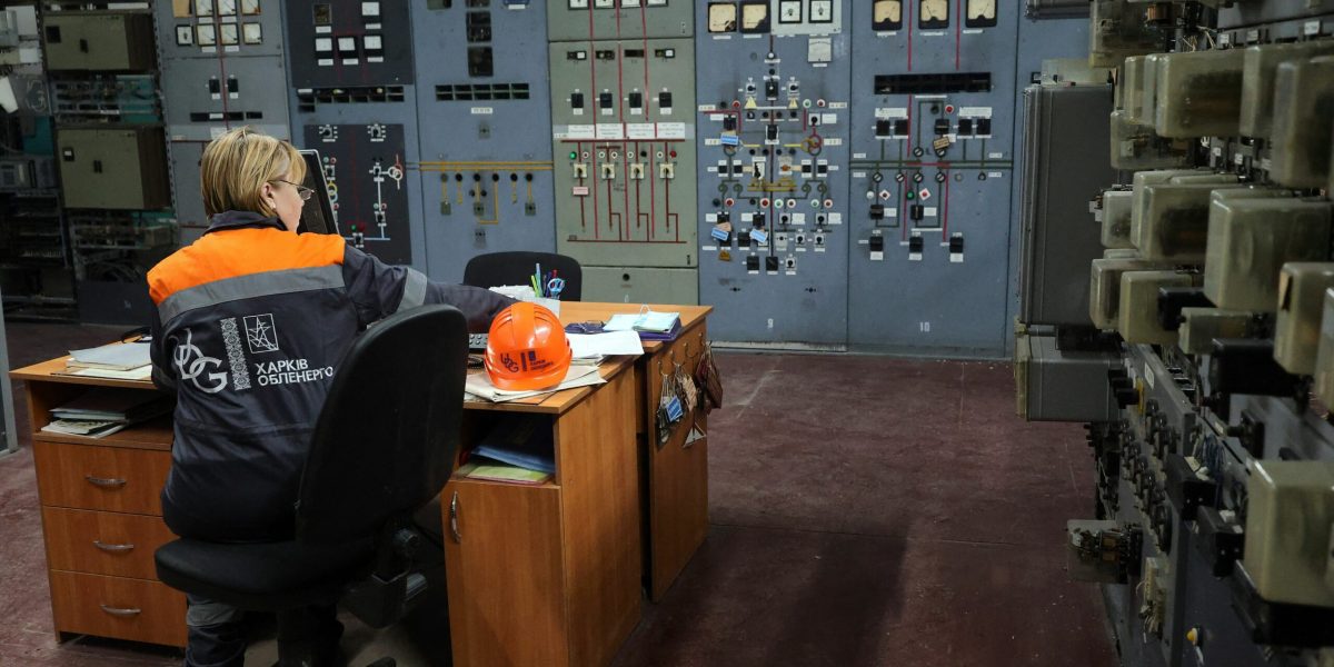 Atac RUȘESC la Cernihiv: Sute de mii, fără curent după bombardament