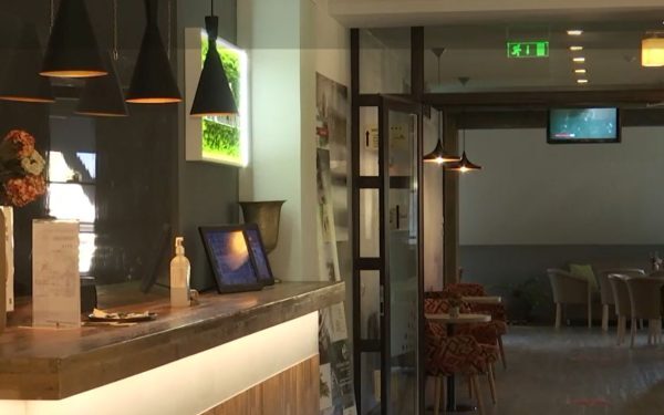 Stațiunile, pustiite de Paște: Hotelierii, disperați, anulează rezervări în lanț