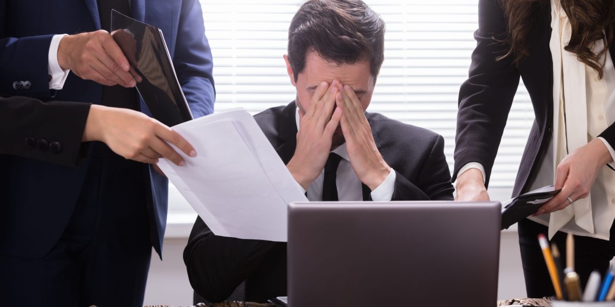 Managerii, epuizați. Companiile caută soluții pentru productivitate