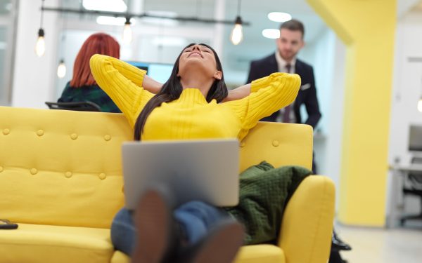 Ce faci ACASĂ dictează succesul la job: 16 ore decisive