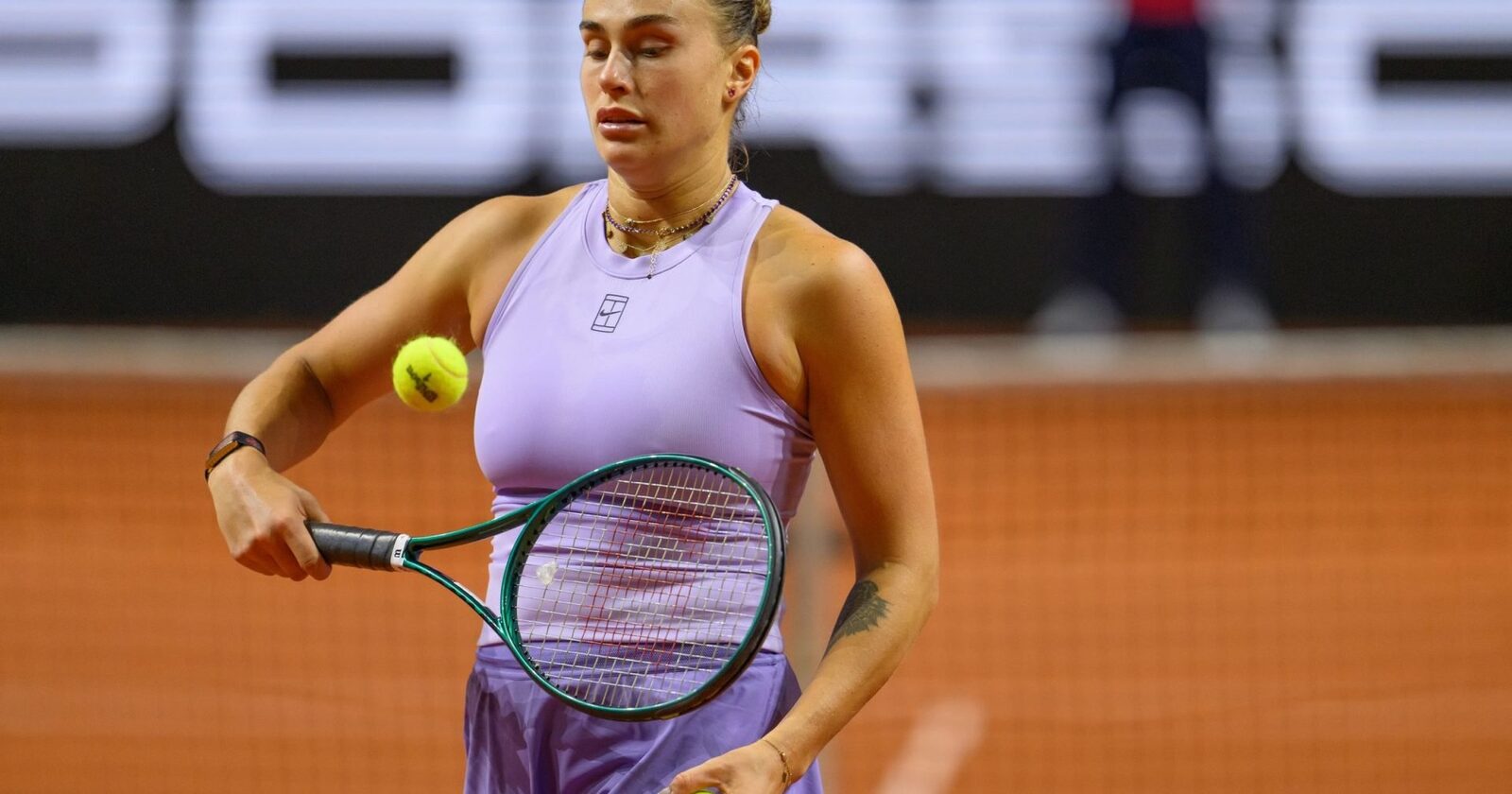 Aryna Sabalenka, liderul mondial în tenisul feminin, a anunțat retragerea de la turneul WTA 500 de la Stuttgart, programat între 13 și 19 aprilie