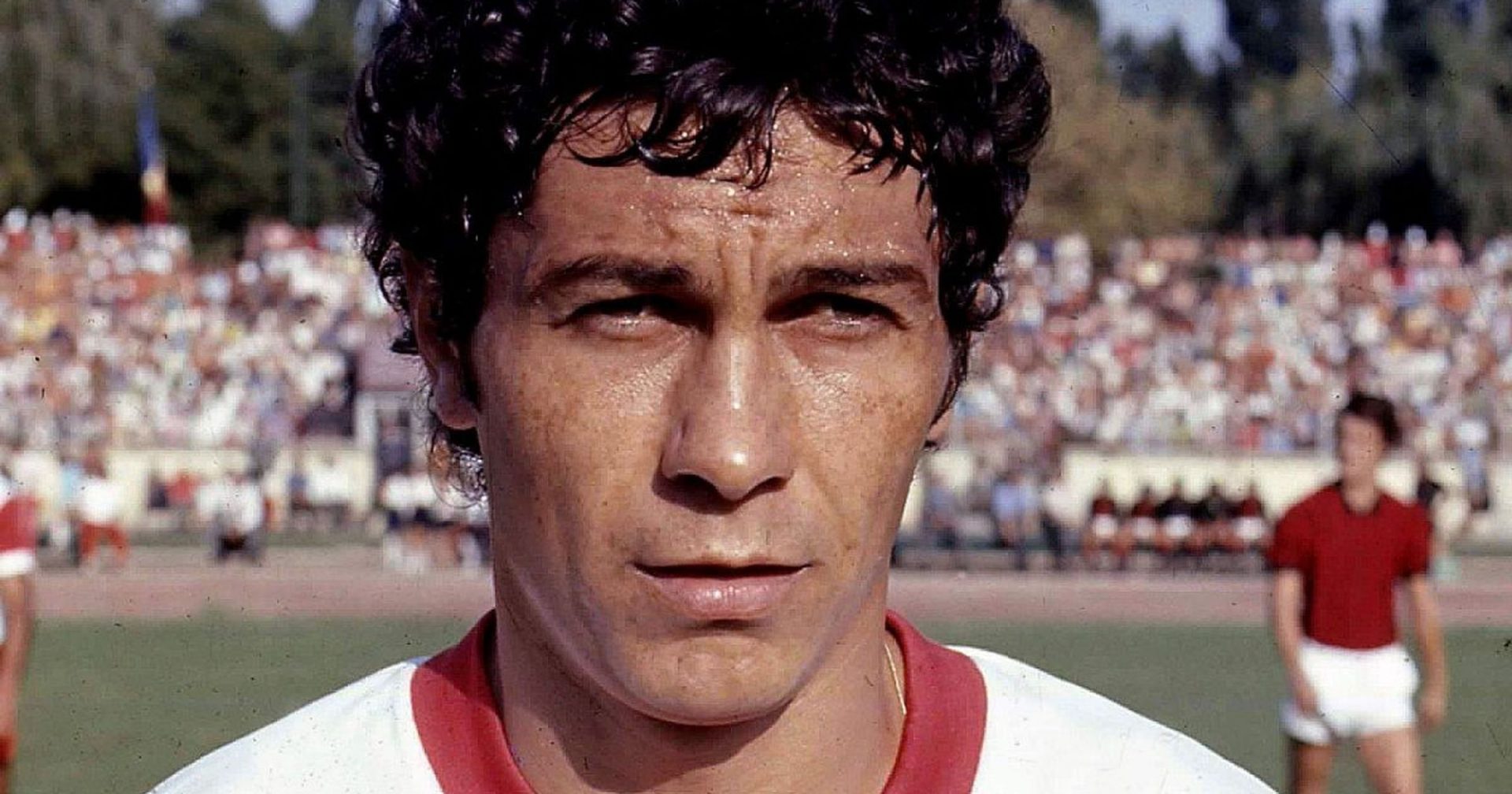 Mircea Lucescu, cel mai în vârstă selecționer din toate timpurile, a trecut joi, 26 martie, pragul vârstei de 80 de ani, confirmând încă o dată statutul său de legendar în peisajul fotbalului românesc