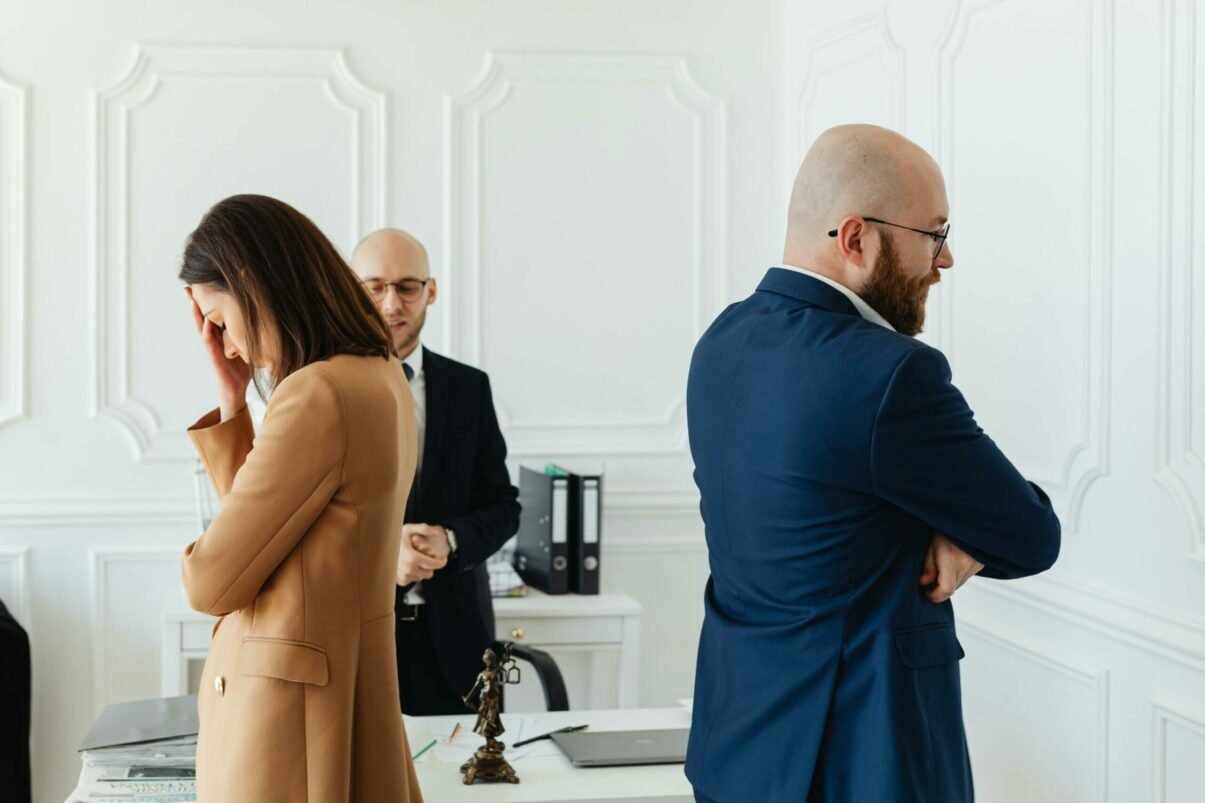 AI ne schimbă viețile: Relații personale și profesionale, pe muchie de cuțit!