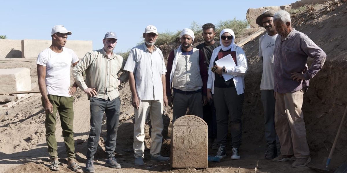 Monument EGIPT care-l prezintă pe un Împărat Roman drept Faraon, găsit la Luxor