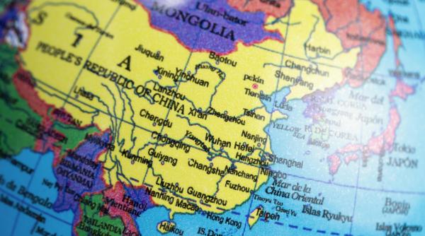 Aurul, vânat de investitori, cumpărat masiv de China: Ce schimbări de prețuri urmează?