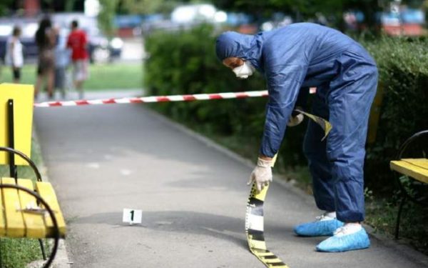 Alba: Tânăr ucigaș, arestat după ce a ucis un bărbat erou, în conflictul părinților