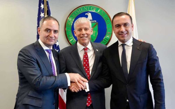 Miniștrii Români, lovitură la Washington: 500 milioane dolari de la Banca Mondială pentru gaze