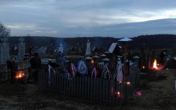 Obiceiuri ULUITOARE de Paște: Joimari în Oltenia, Prăgșorul în Țara Moților, tradiții din Dobrogea și Sibiu