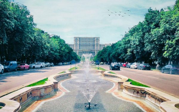 București: 75% dintre locuitori, nemulțumiți de aer. Spațiile verzi, vitale pentru sănătate