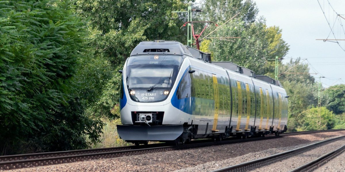 Trenuri pe hidrogen: București – Otopeni și Pitești, contract câștigat după scandal