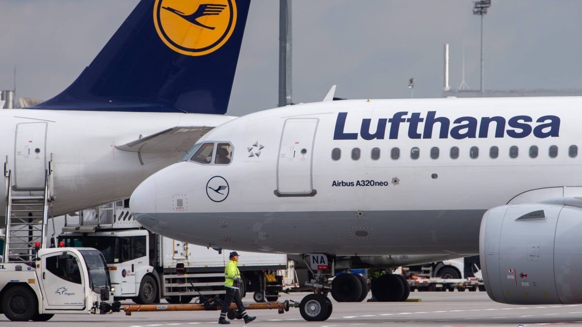 Mii de Români, Blocați de Greva Lufthansa: Paștele, Sub Semnul Întrebării Sute de români cu planuri de a petrece Paștele acasă s-ar putea să-și vadă visurile spulberate de o grevă a angajaților Lufthansa