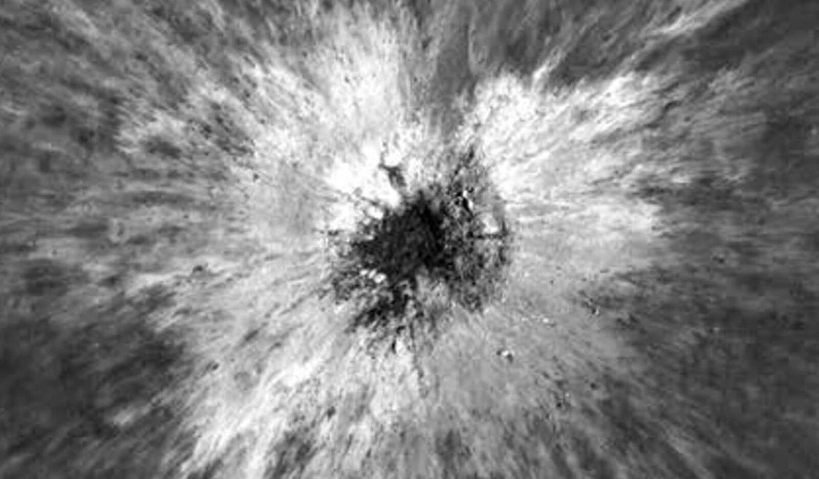 Nou crater LUNAR, de 225 de metri, fotografiat de sonda NASA: descoperire epocală