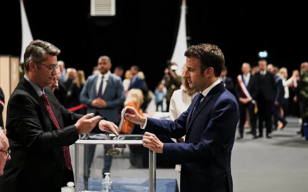 Macron lovește Rusia: Proiect de lege împotriva influenței străine, înaintea prezidențialelor