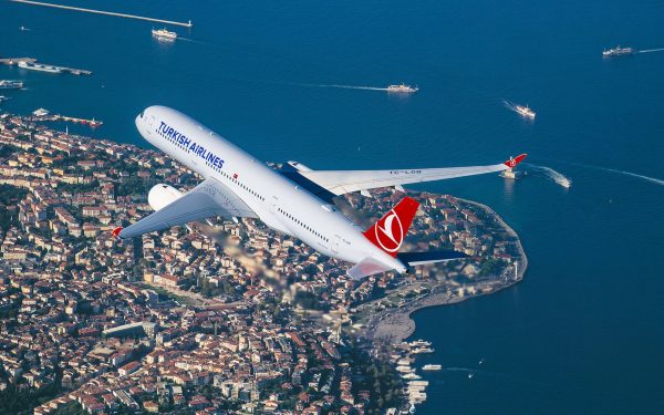 Turkish Airlines mărește frecvența zborurilor București–Istanbul, de pe Otopeni