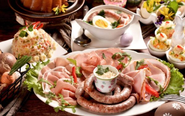 Oboseala de după masa de Paște: De ce te simți rău și cât durează