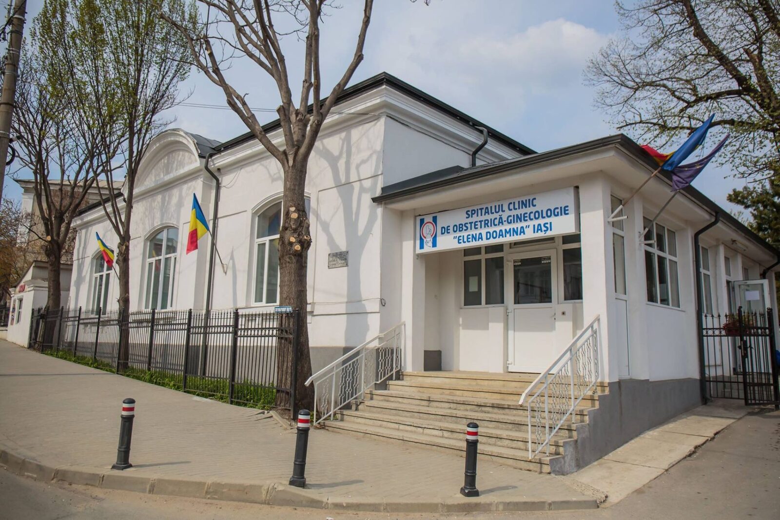 Primăria Iași ar putea achiziționa clădirile Maternității „Elena Doamna”, conform unei propuneri a primarului Mihai Chirica, anunță agenția Rador, care citează Radio Iași
