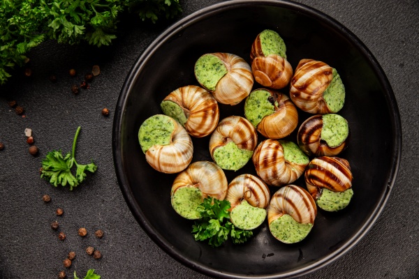 Bărbat din România, cu pielea verde! Medicii, șocați de un aliment